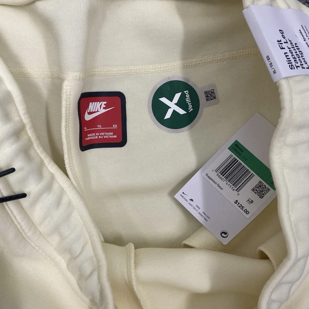 Nike tech fleece